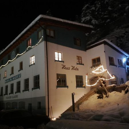 Haus Hotz Apart Talblick Grins Exterior photo